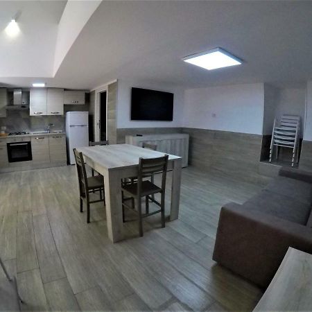 Il Decumano Superiore Napels Buitenkant foto